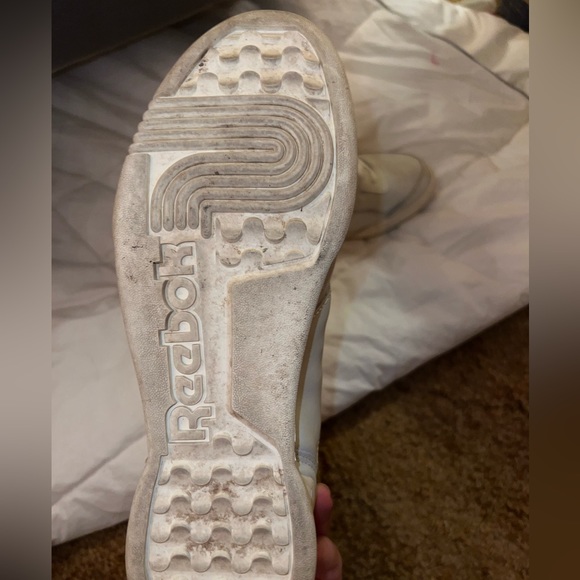 Reebok Classics - Picture 3 of 4